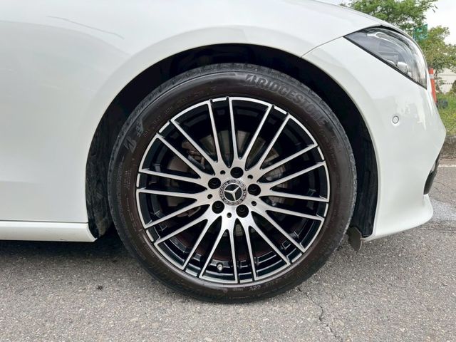 C-CLASS SEDAN W206  第4張相片