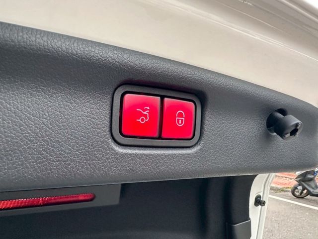 C-CLASS SEDAN W206  第7張相片