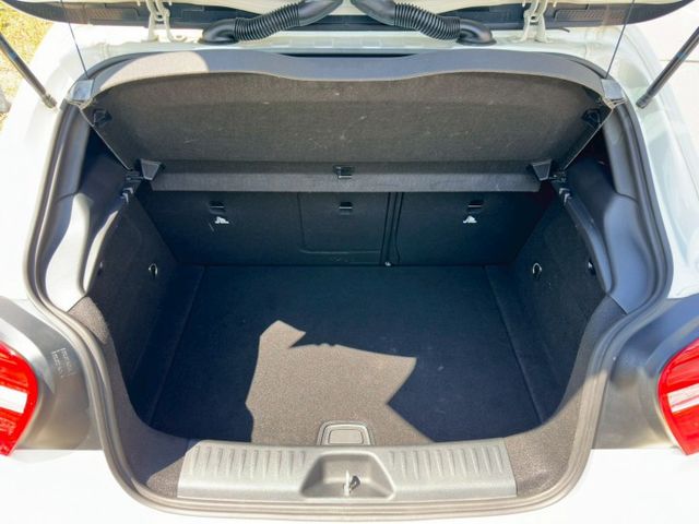 A-CLASS W176  第6張相片