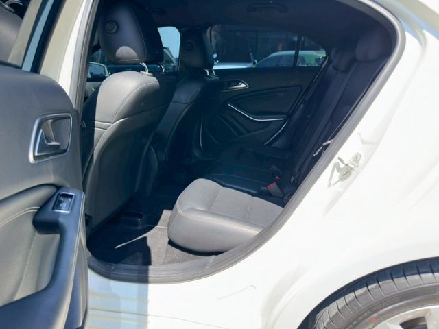 A-CLASS W176  第9張相片