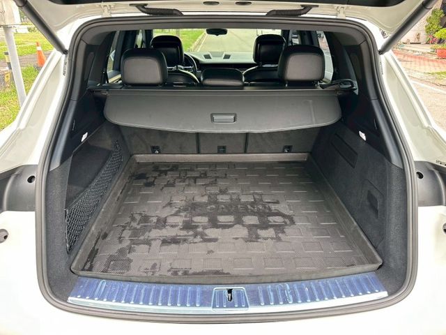 CAYENNE  第7張相片