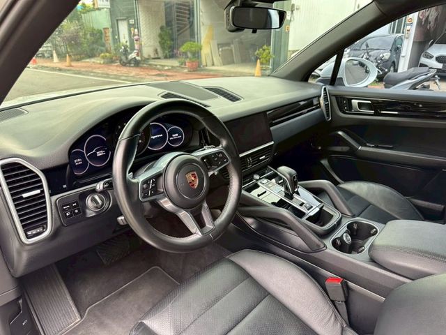 CAYENNE  第11張相片