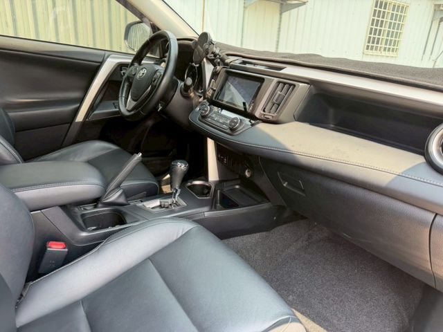 RAV4  第13張相片