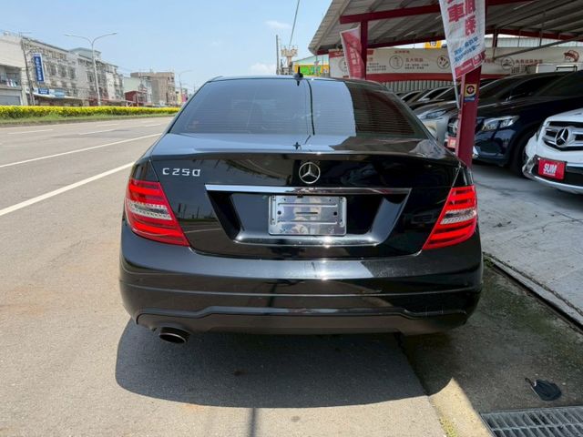 C-CLASS SEDAN W204  第11張相片