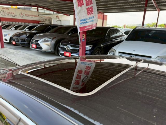 C-CLASS SEDAN W204  第12張相片