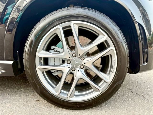 GLE-CLASS COUPE  第18張相片