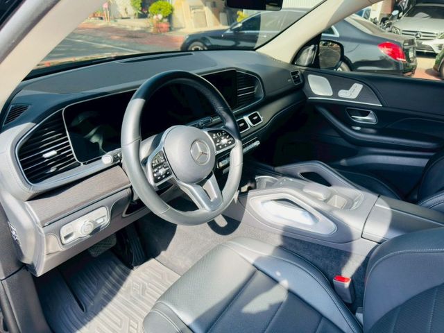 GLE-CLASS  第15張相片