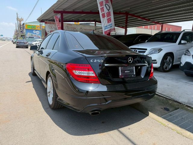 C-CLASS SEDAN W204  第5張相片
