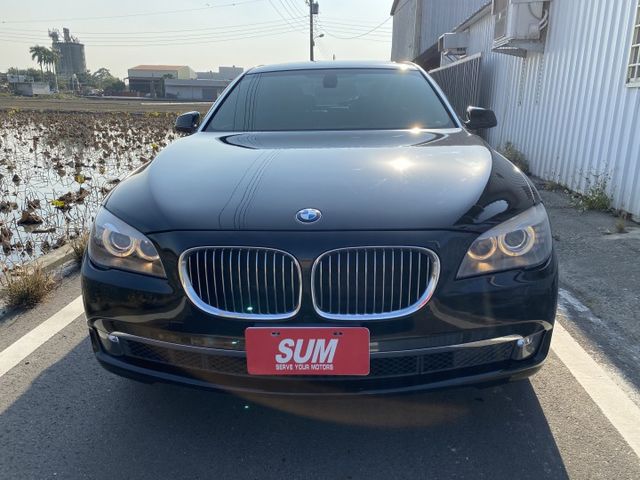 7 SERIES SEDAN F02  第3張相片