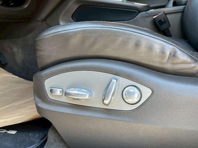 MACAN  第2張相片