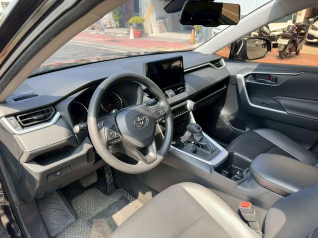 RAV4  第7張相片