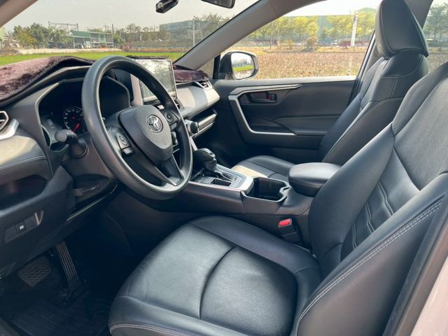 RAV4  第2張相片