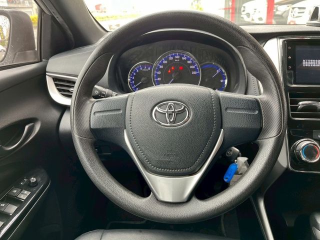 YARIS  第3張相片