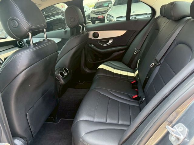 C-CLASS SEDAN W205  第6張相片