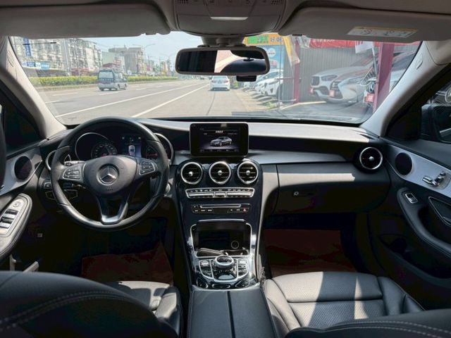 C-CLASS SEDAN W205  第7張相片