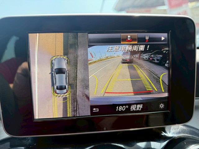 C-CLASS SEDAN W205  第14張相片