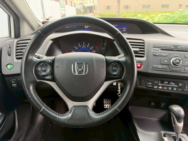 CIVIC  第8張相片