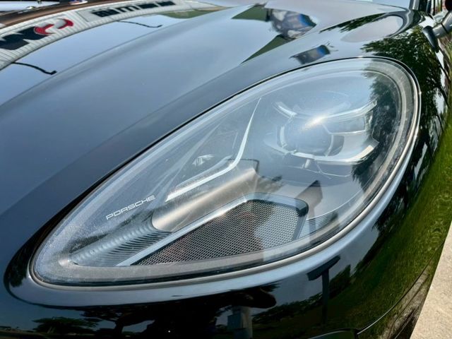 MACAN  第11張相片