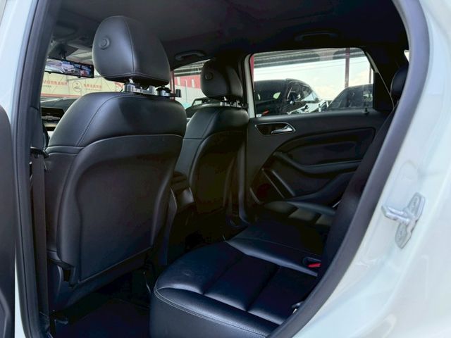 B-CLASS W246  第6張相片