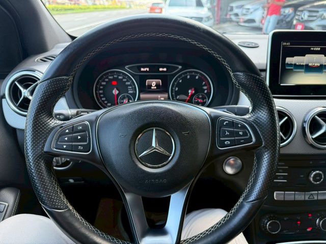 B-CLASS W246  第8張相片