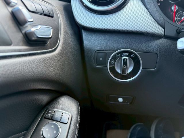 B-CLASS W246  第11張相片