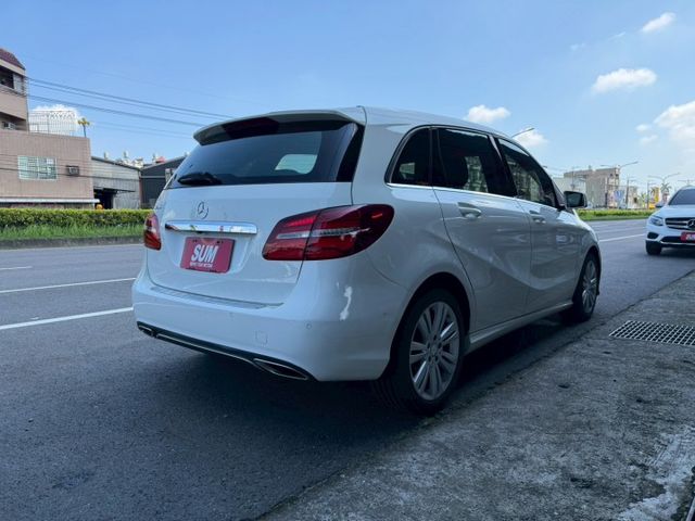 B-CLASS W246  第16張相片