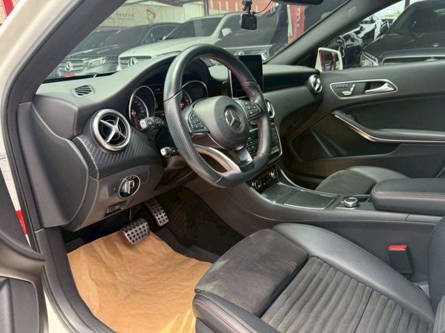 A-CLASS W176  第4張相片