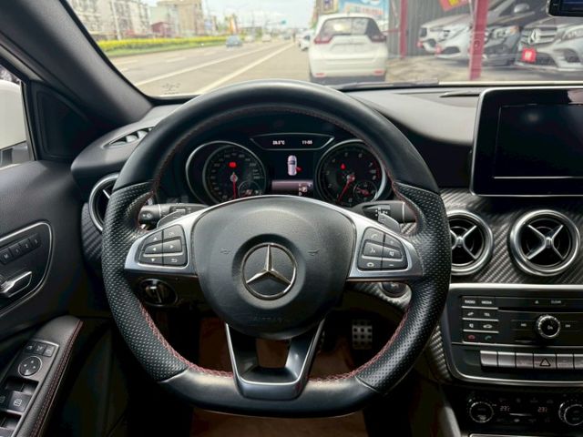 A-CLASS W176  第8張相片