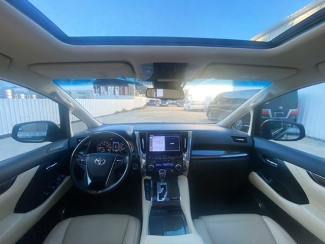 TOYOTA豐田 ALPHARD  第5張相片