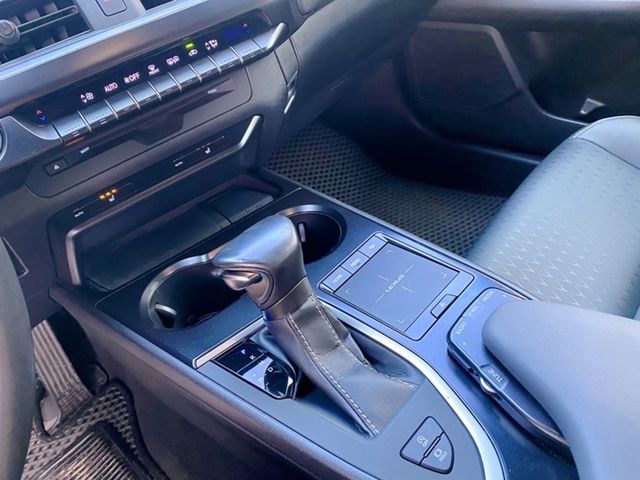 LEXUS凌志 UX200  第10張相片