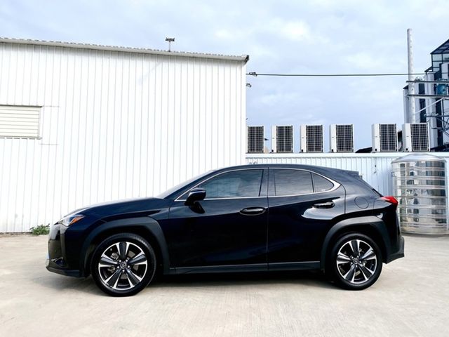 LEXUS凌志 UX200  第15張相片