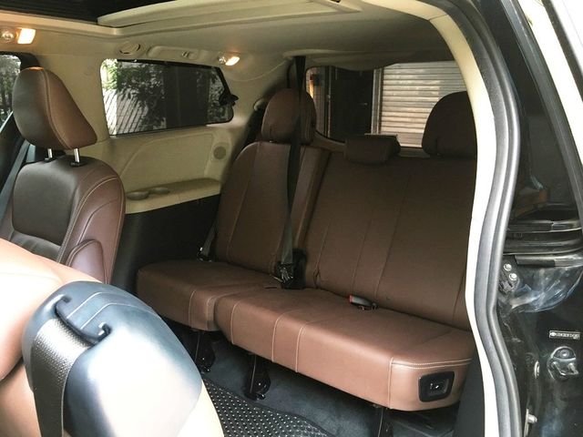 TOYOTA豐田 SIENNA  第13張相片