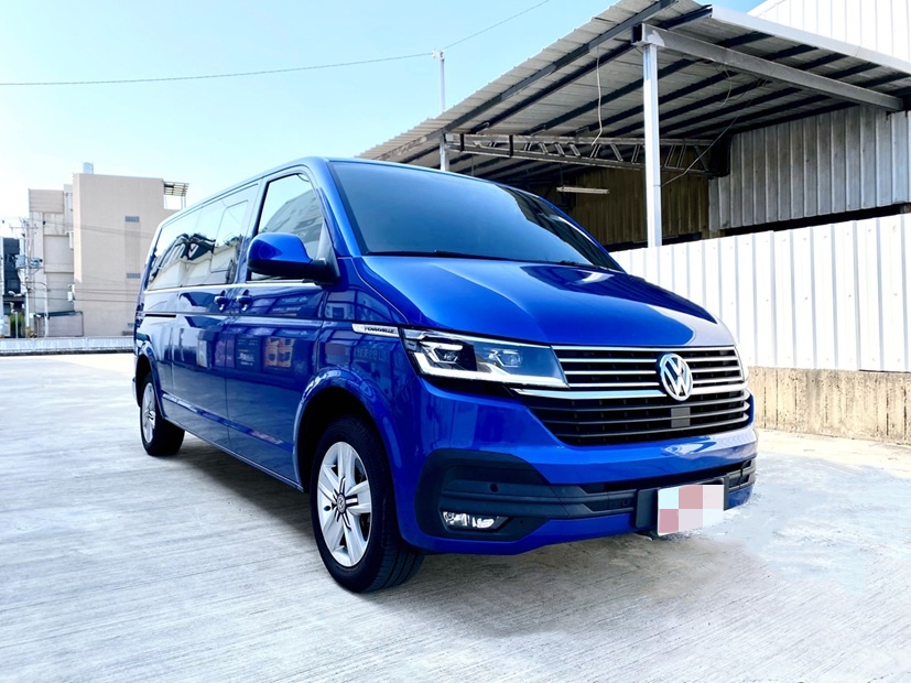 2021式 T6.1 Caravelle 長軸 204匹大馬力！海水藍 ACC自動跟車 LED燈組 電動側滑門 全程原廠保養  第16張相片