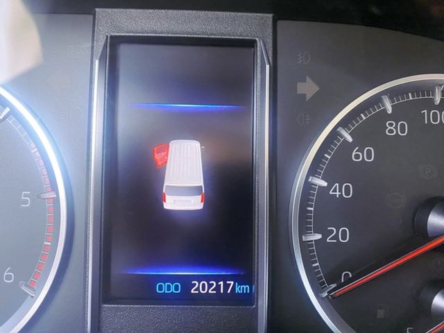 TOYOTA豐田 GRANVIA  第11張相片