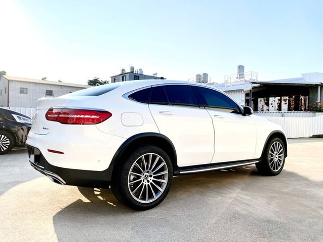 M-BENZ賓士 GLC300 AMG COUPE  第2張相片