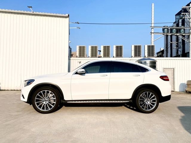 M-BENZ賓士 GLC300 AMG COUPE  第18張相片
