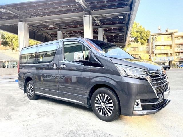 TOYOTA豐田 GRANVIA  第17張相片