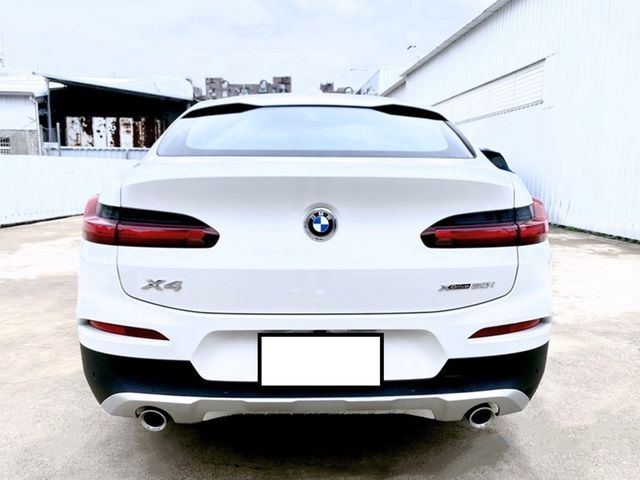 BMW寶馬 X4 XDRIVE20I  第4張相片