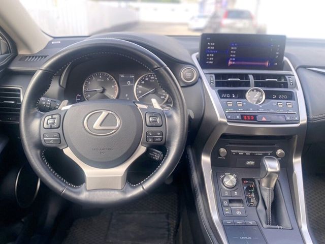 LEXUS凌志 NX300  第8張相片