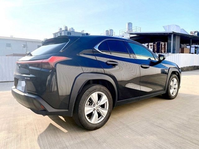 LEXUS凌志 UX200  第2張相片