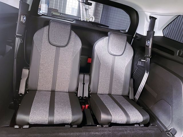 PEUGEOT寶獅 5008  第15張相片