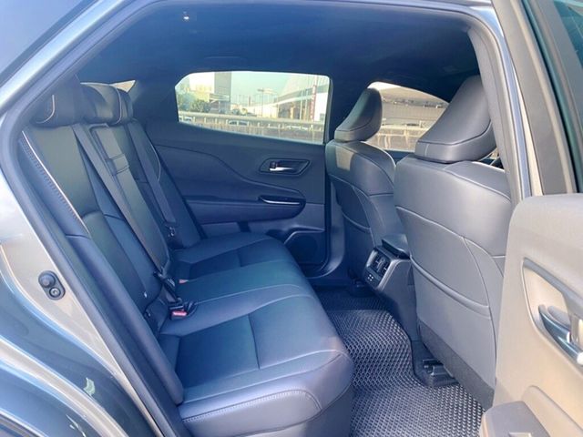 TOYOTA豐田 CROWN  第12張相片