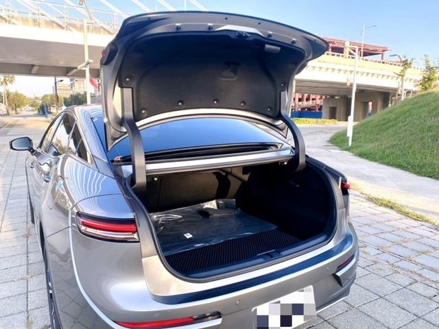 TOYOTA豐田 CROWN  第14張相片