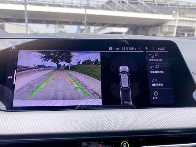 BMW寶馬 120I  第7張相片