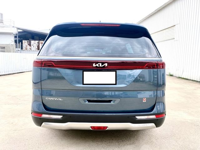 KIA起亞 CARNIVAL  第4張相片