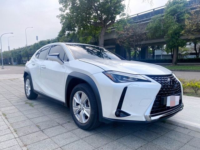 LEXUS凌志 UX200  第11張相片