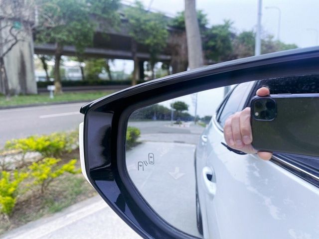LEXUS凌志 UX200  第12張相片