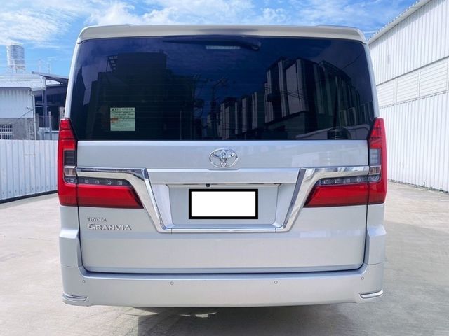 TOYOTA豐田 GRANVIA  第4張相片
