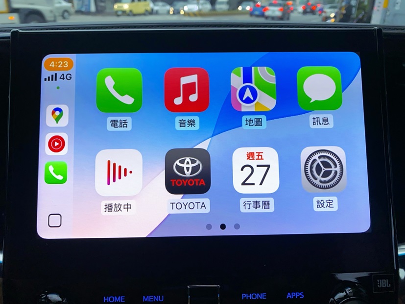 新價格！低里程 僅跑3萬 原漆原鈑件！四條輪胎皆已換新 3萬保養已做好 後尾門升級一鍵啟動  第7張相片