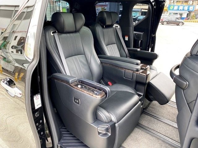 TOYOTA豐田 ALPHARD  第13張相片